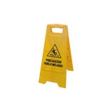 SEÑAL PVC PLEGABLE SUELO MOJADO 63CM REF.0391