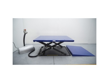 MESA ELEVADORA EXTRAPLANA CON RAMPA 1450X1140X1000