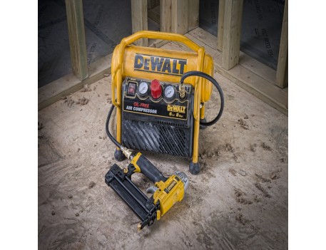 COMPRESOR DEWALT 6L SIN ACEITE DPC6MRC-QS