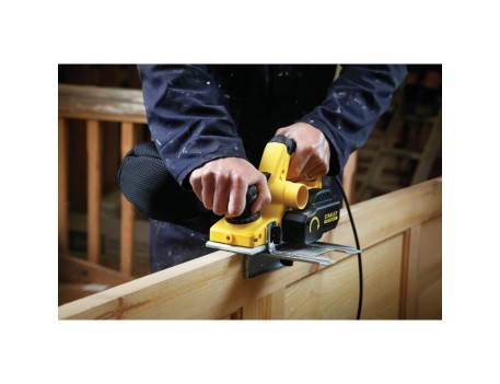 CEPILLO ELÉCTRICO PARA MADERA 750W 82MM FME630K-QS