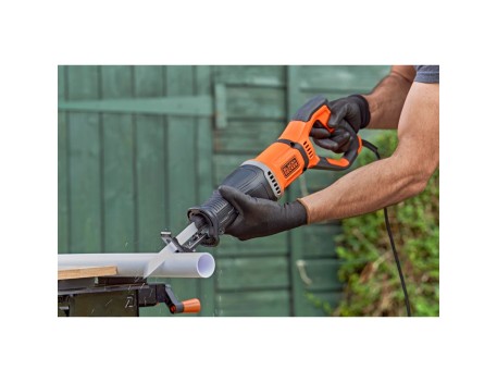 SIERRA SABLE BLACK+DECKER 750W BES301-QS