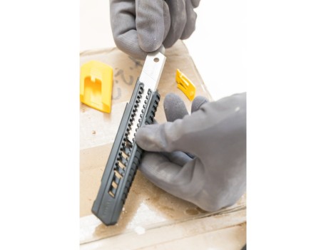 CUTER STANLEY SM 9MM REF 1-10-150