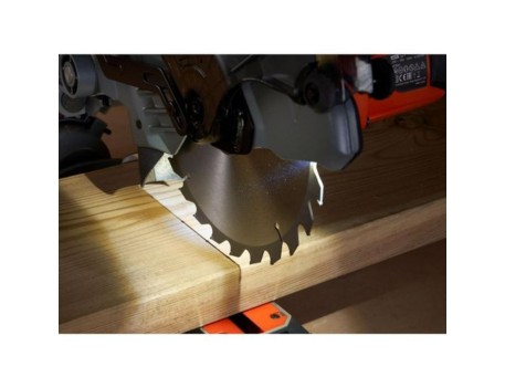 INGLETADORA BLACK+DECKER 1500W 216MM BES702-QS
