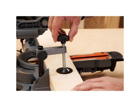 INGLETADORA BLACK+DECKER 1500W 216MM BES702-QS