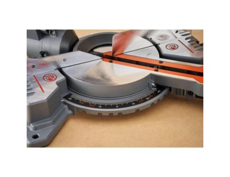 INGLETADORA BLACK+DECKER 1500W 216MM BES702-QS