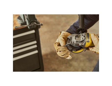 MINI AMOLADORA STANLEY BRUSHLESS V20 125MM SFMCG700M2K