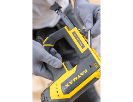 MULTI GRAPADORA ELÉCTRICA STANLEY FATMAX 5 EN 1