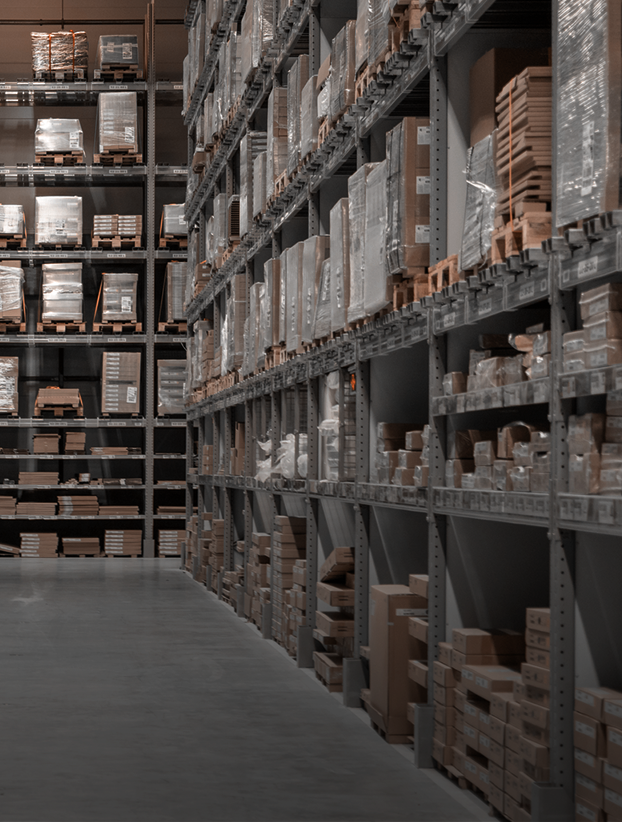 Imagen de un almacén de la sección de suministro industrial de la tienda de Grupo Doncel en Ceuta